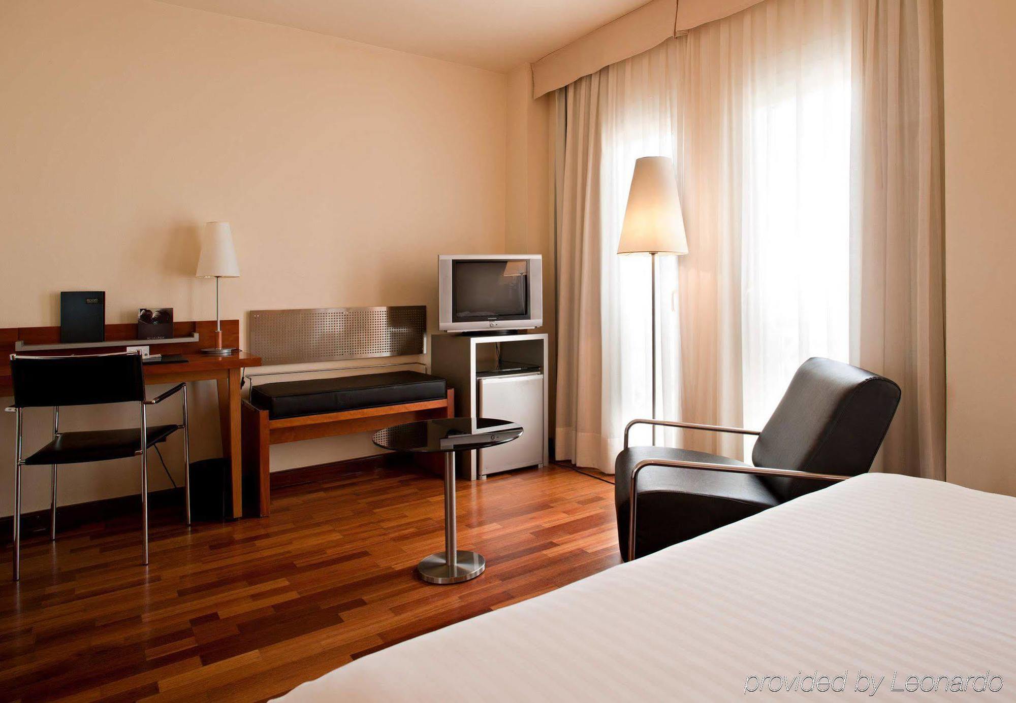 Ac Hotel La Linea By Marriott Ла-Лінеа-де-ла-Консепсьйон Номер фото